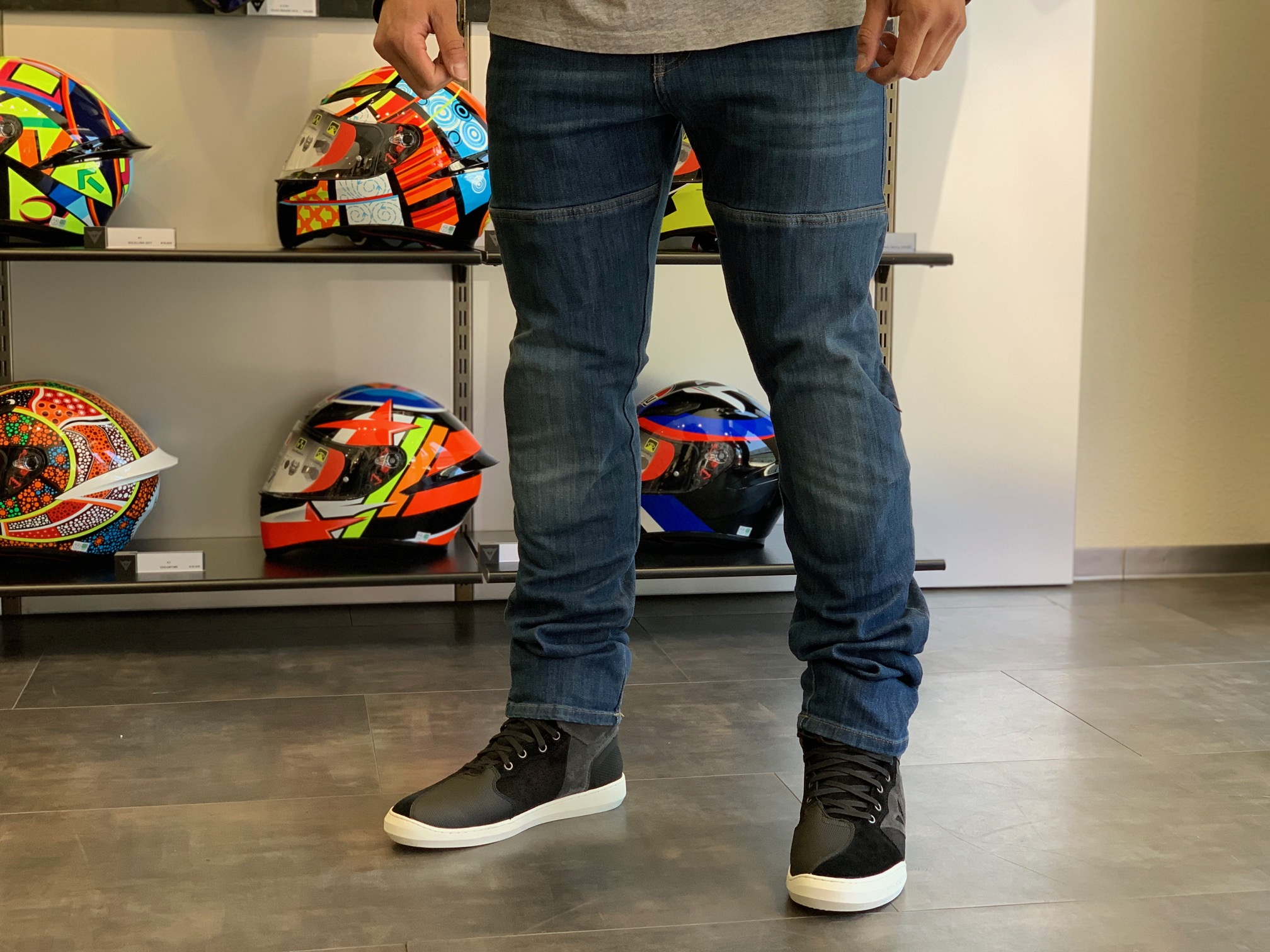 安全性と快適性を提供するプロテクションジーンズ【DENIM】